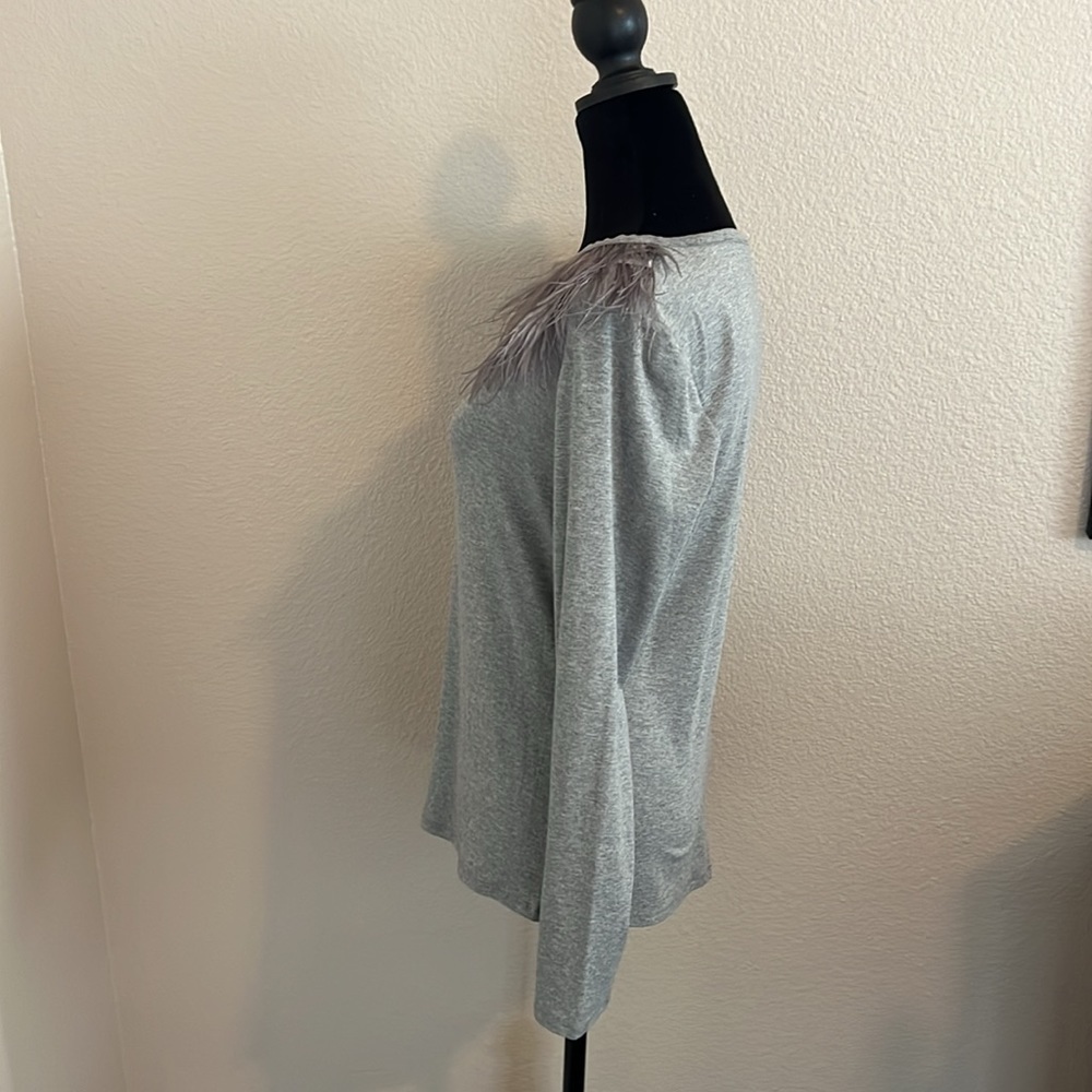 Vince Camuto Feather Trimmed Top in light heather gray Size Small - Picture 5 of 7